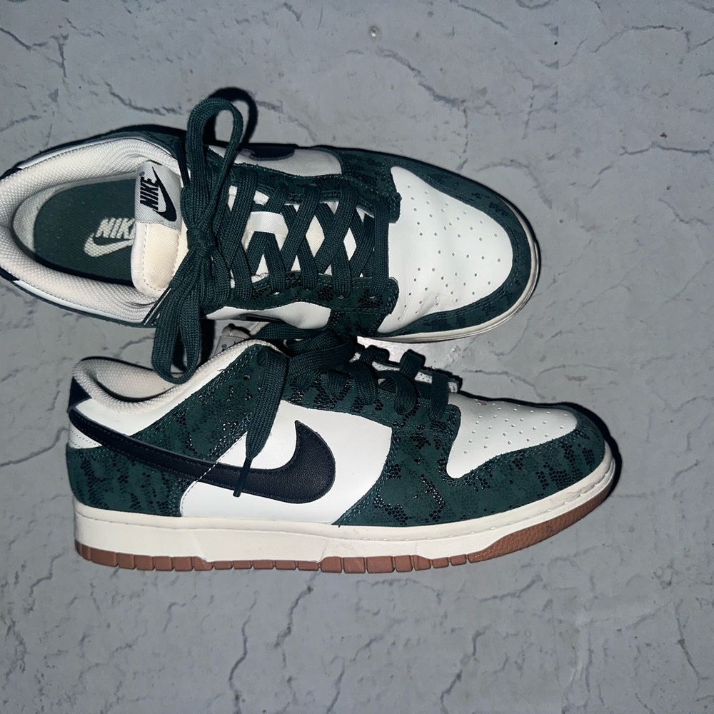 Nike Women’s Green and White Sneakers